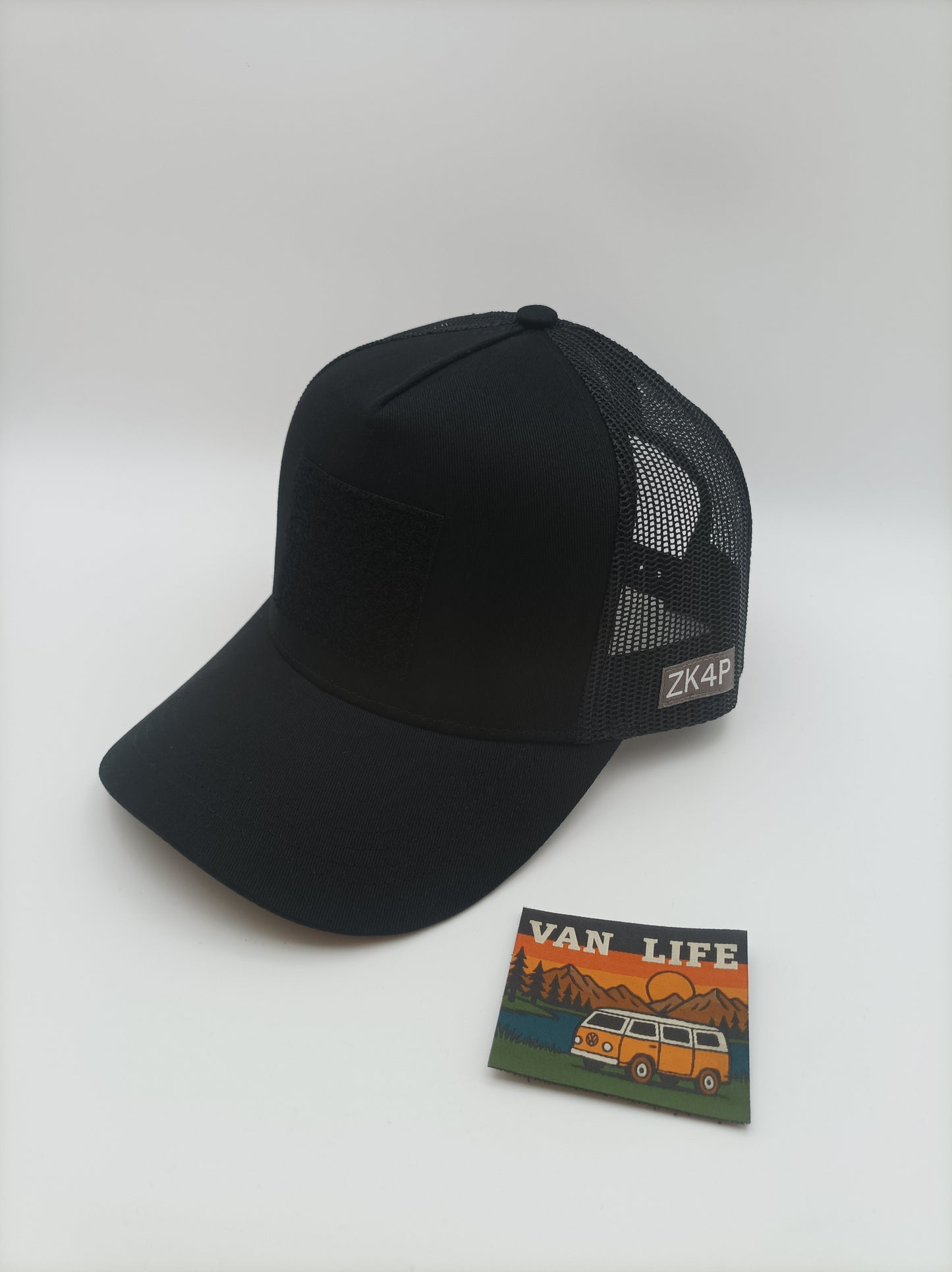 STARTER Pack Van Life - Casquette ZK4P noire + badge Van Life