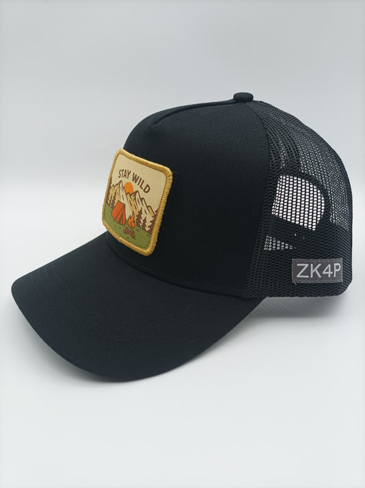 STARTER Pack Stay Wild - Casquette ZK4P noire + badge Stay Wild